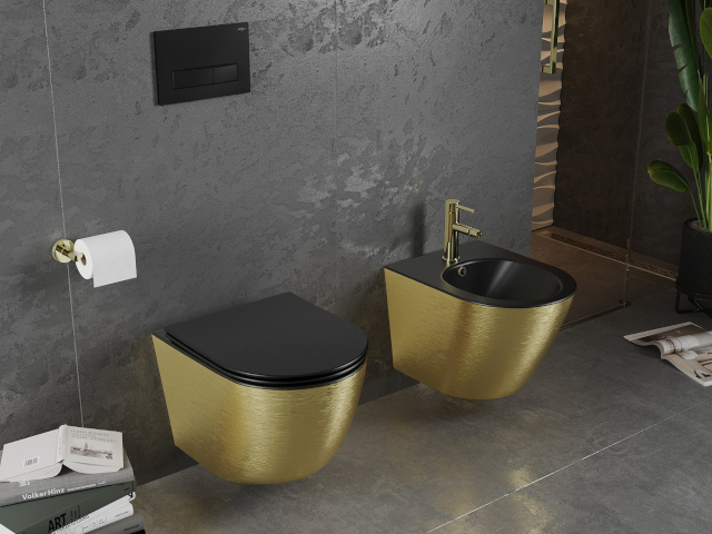 Donkere tegels in de badkamer