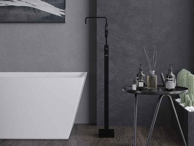 Mexen zwarte wandtegels in de badkamer