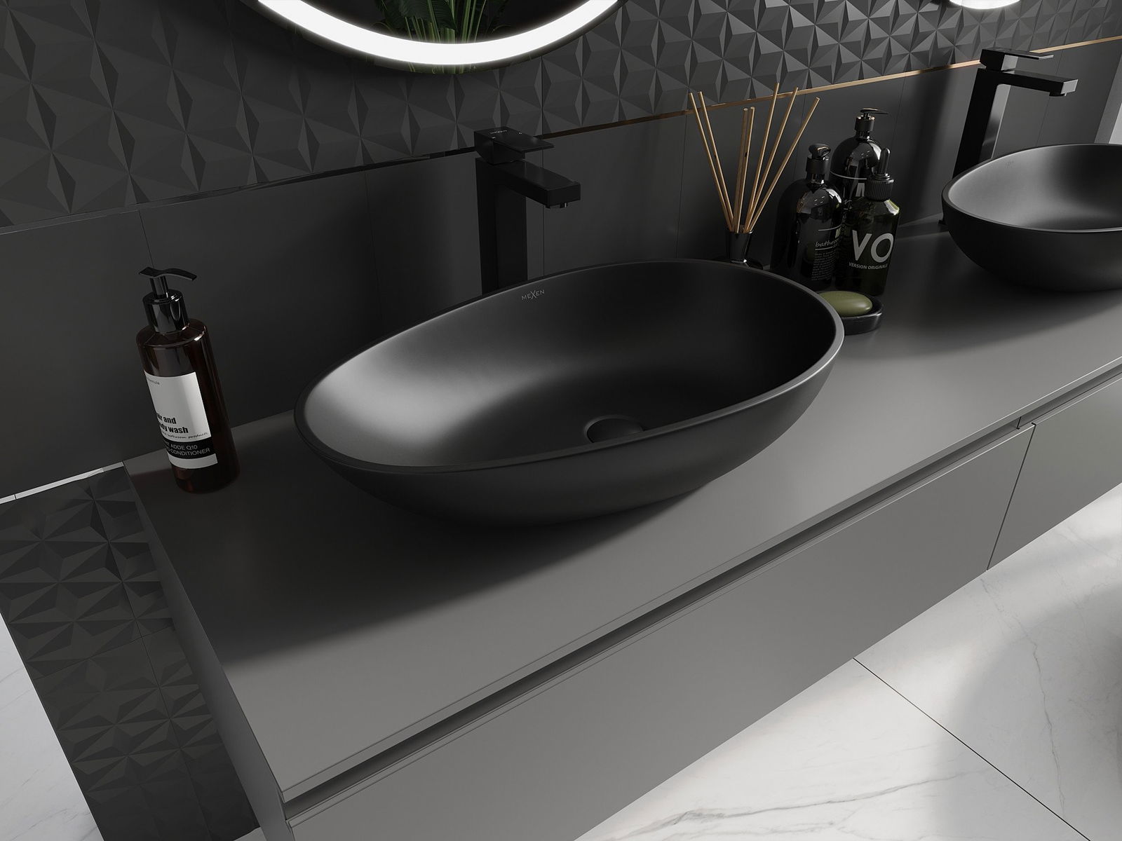 Hangende kast in de badkamer