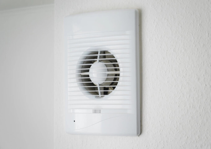 Witte badkamer ventilator