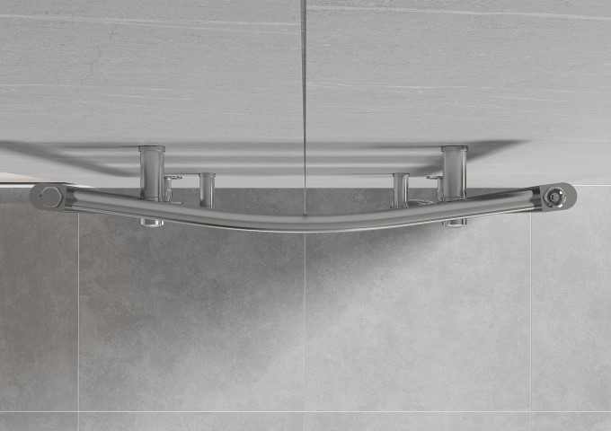 verchroomde badkamerradiator