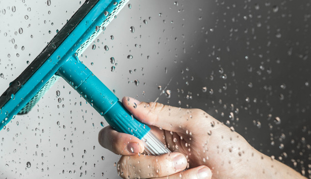 Hoe maak je een douchecabine op een milieuvriendelijke manier schoon?