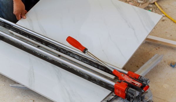 Hoe tegels correct te snijden?