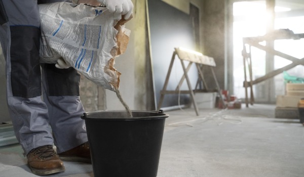 Voorbereiding van de ondergrond voor het leggen van tegels — stap voor stap