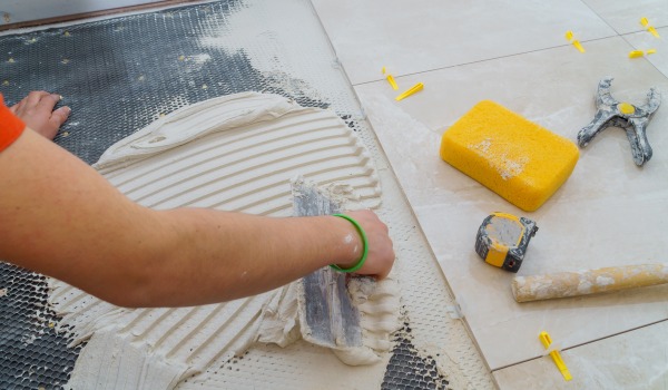 Welke lijm voor tegels kiezen?