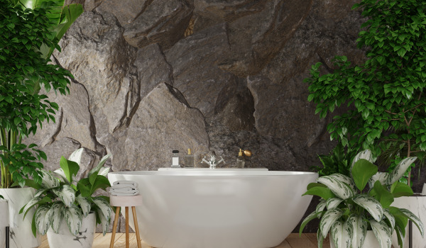 Vrijstaande badkuip in een stijlvolle badkamer