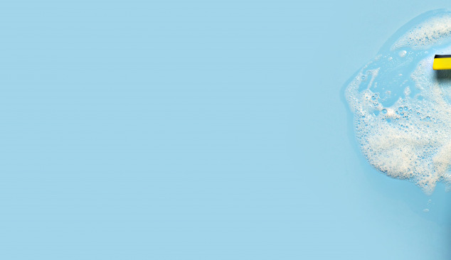 Hoe maak je een badscherm schoon?