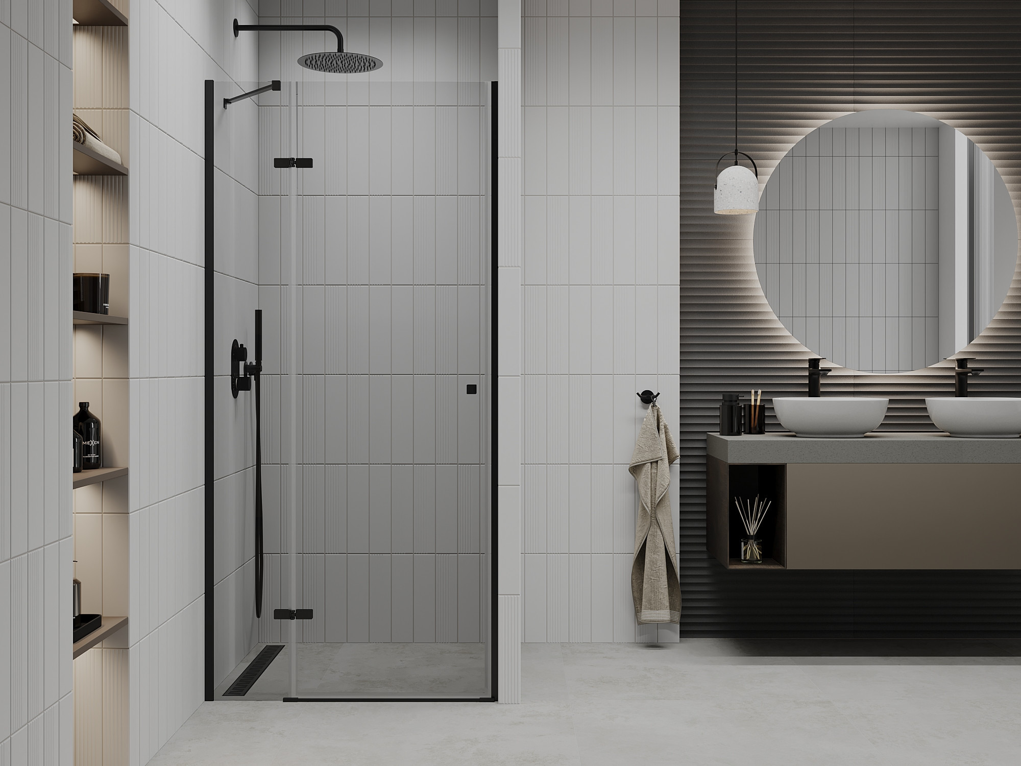 Rustige badkamer met douchedeuren