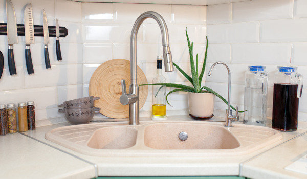 Hoekgootsteen in de keuken - is het praktisch?