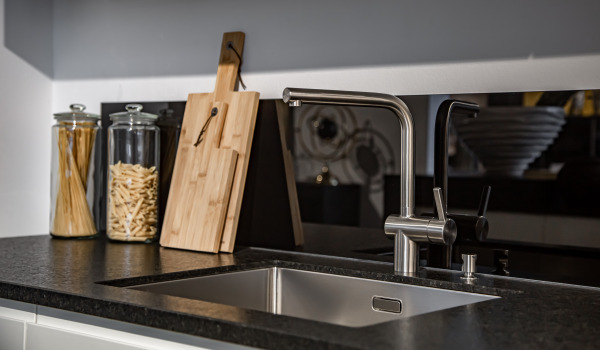 Granit, staal of keramiek spoelbak?