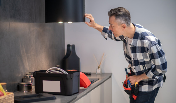 Manieren om keukenkastverlichting te verlichten