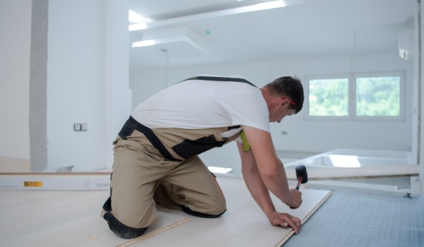 Welke dikte van de ondervloer onder de panelen is geschikt?